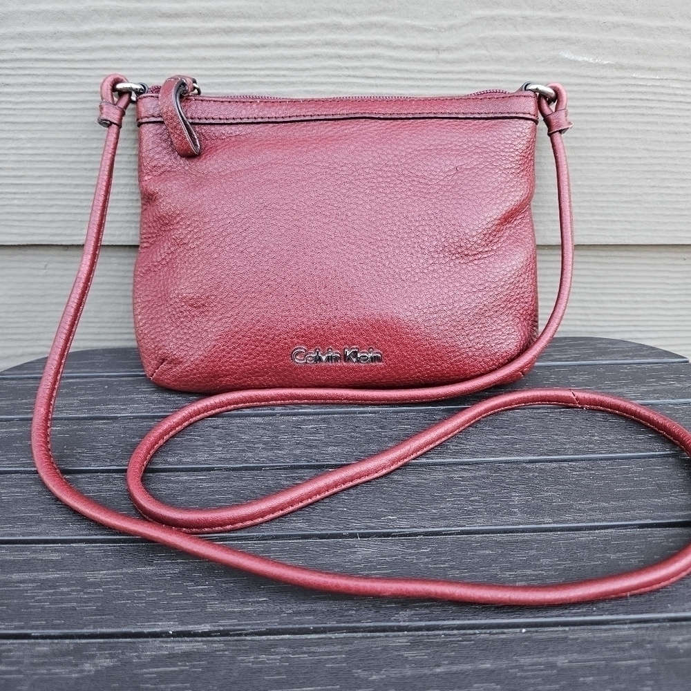 Calvin Klein Carrie Red Pebble Leather Crossbody Bag Small Zip Top Purse Wallet